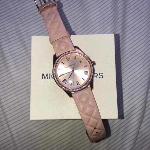 Michael Kors Accessories - Rose gold Michael kors watch